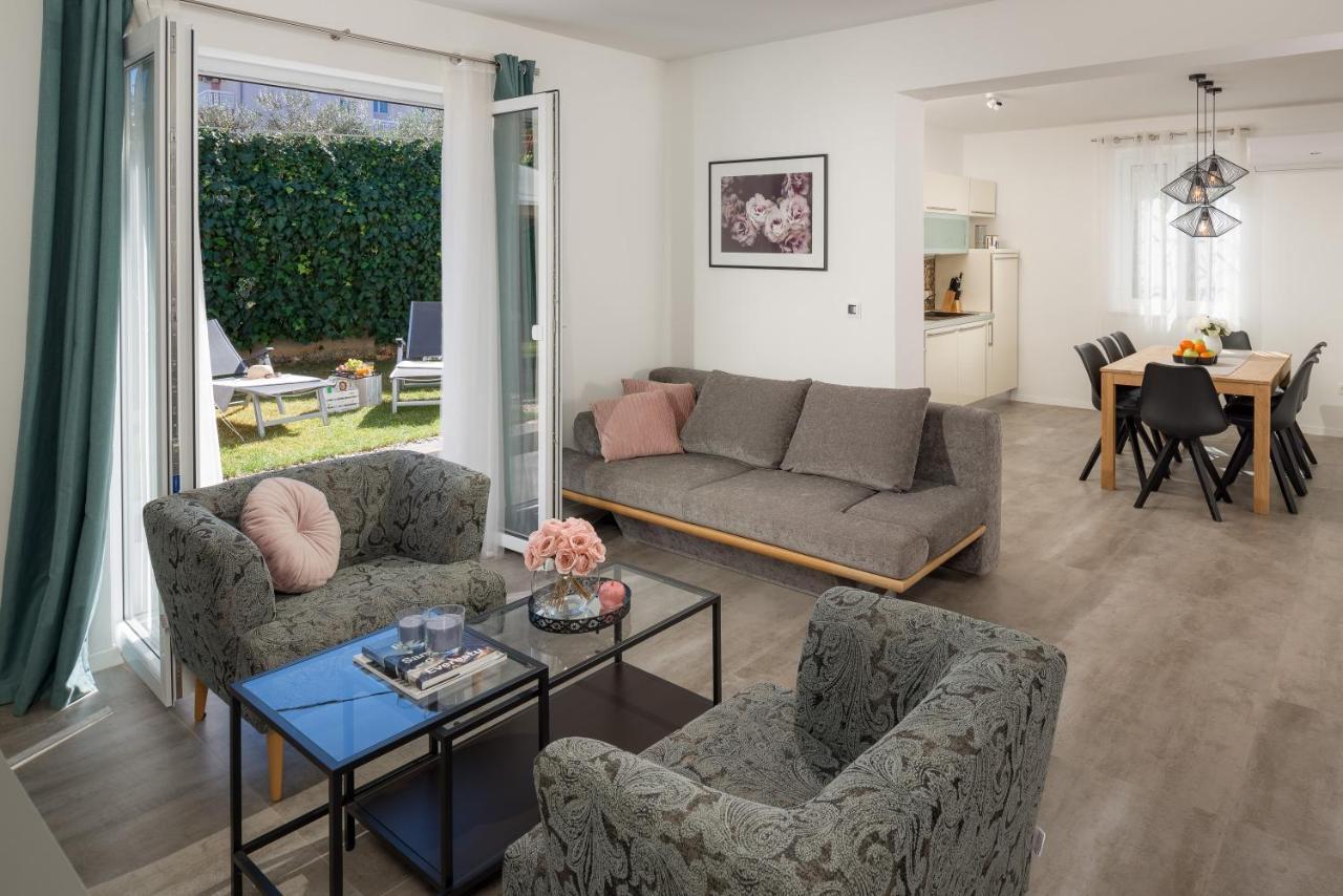 Villa Roko- The Spacious Luxury Trogir Exterior photo